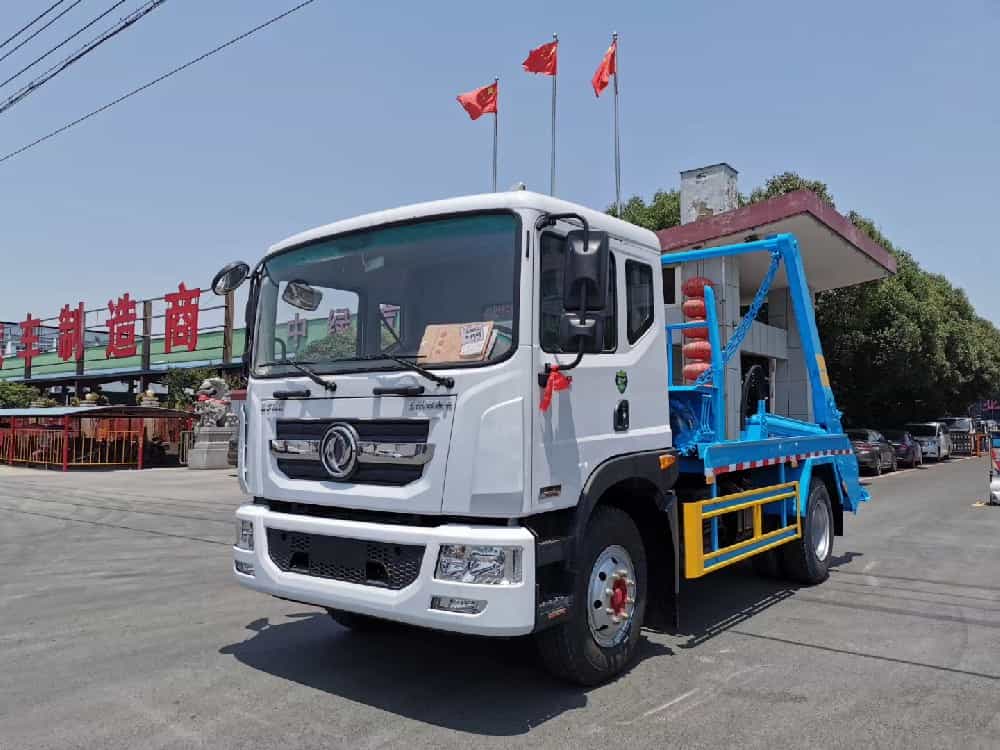 東風8方擺臂垃圾車