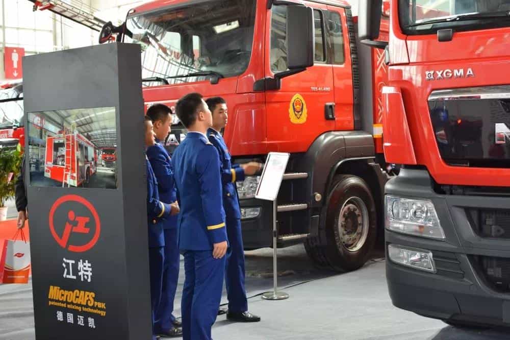 湖北江南汽車攜德國曼大流量壓縮空氣泡沫消防車及國六?新品亮相北京國際消防展！