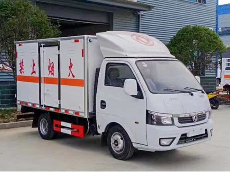 3M東風途逸雜項危險物品廂式運輸車