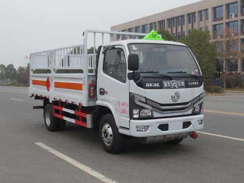 藍(lán)牌小多利卡氣瓶運(yùn)輸車