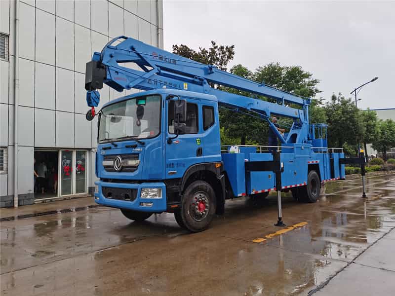 東風(fēng)D9 22米高空作業(yè)車