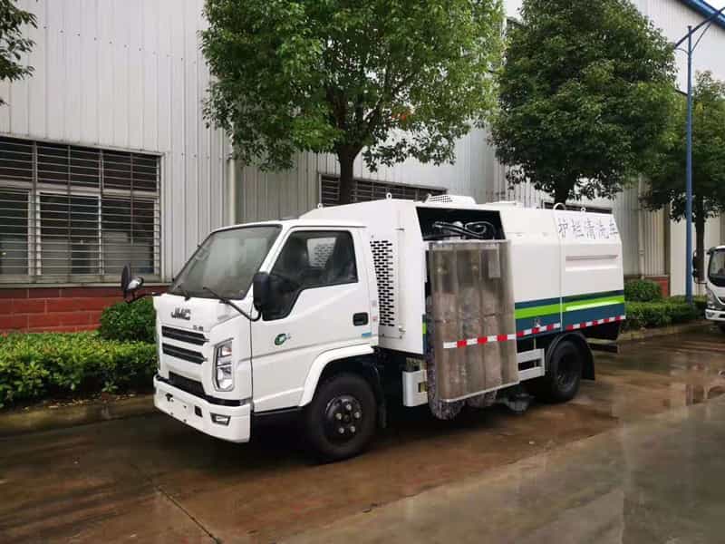 江鈴護欄清洗車