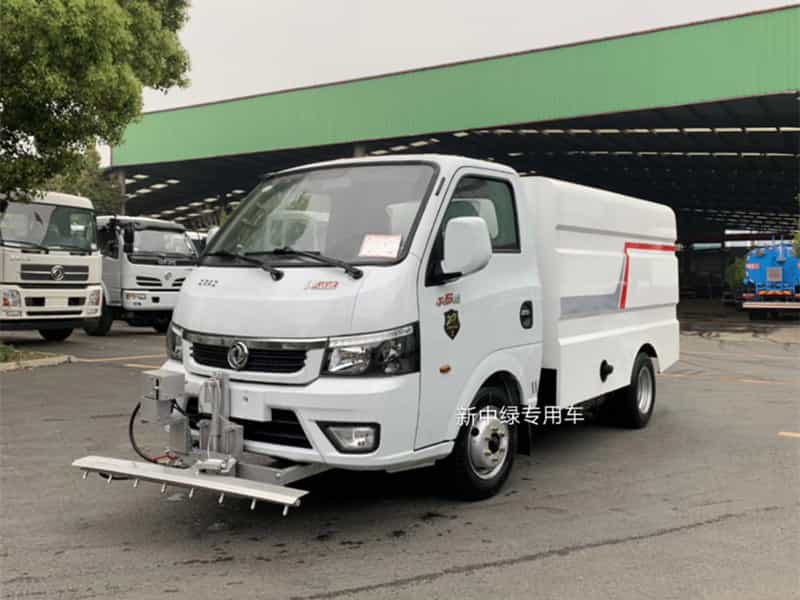 東風(fēng)途逸路面清洗養(yǎng)護(hù)車（國(guó)6）