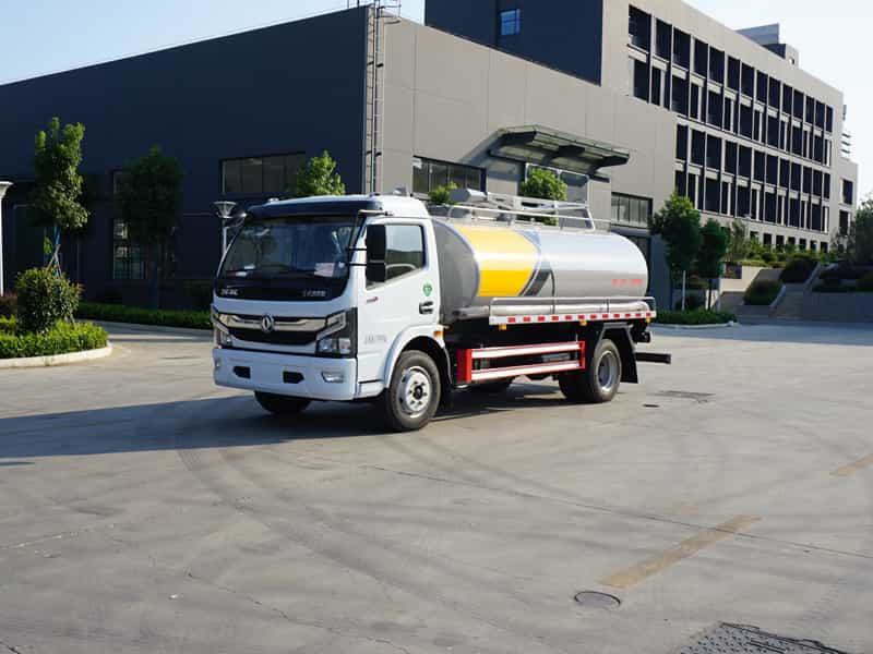 東風凱普特7-8方吸糞車