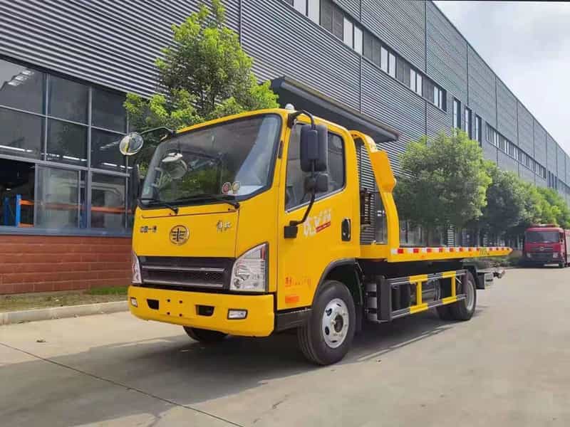 解放虎V一拖二清障車