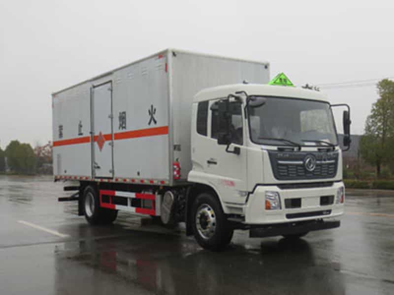 6.2M東風天錦爆破器材運輸車