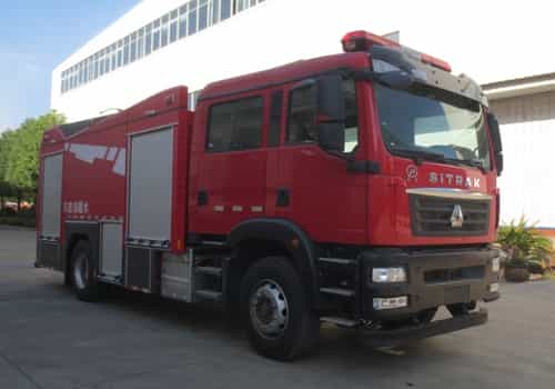 重汽汕德卡7噸水罐消防車